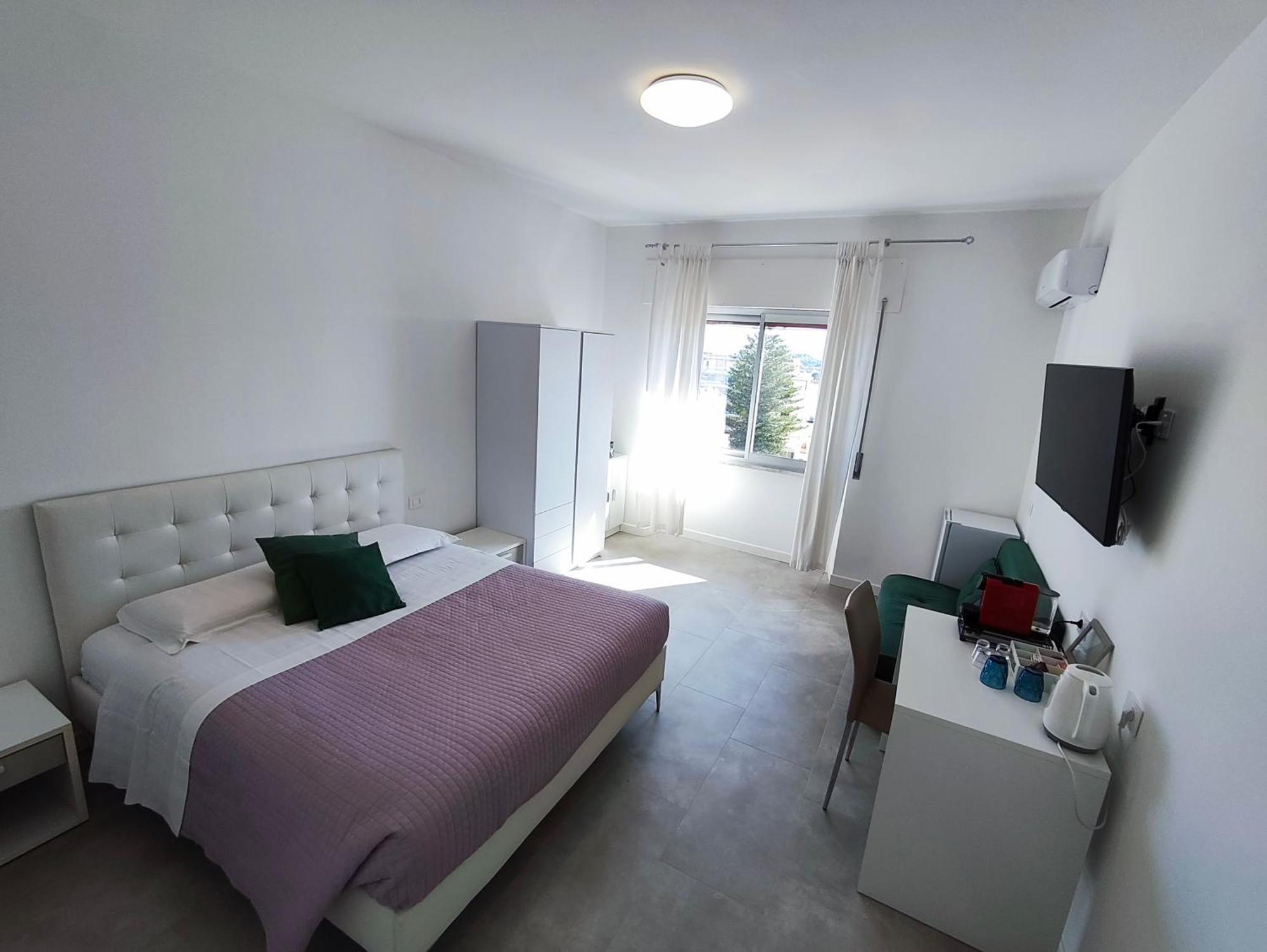 Marysel Rooms ออลเบีย ภายนอก รูปภาพ