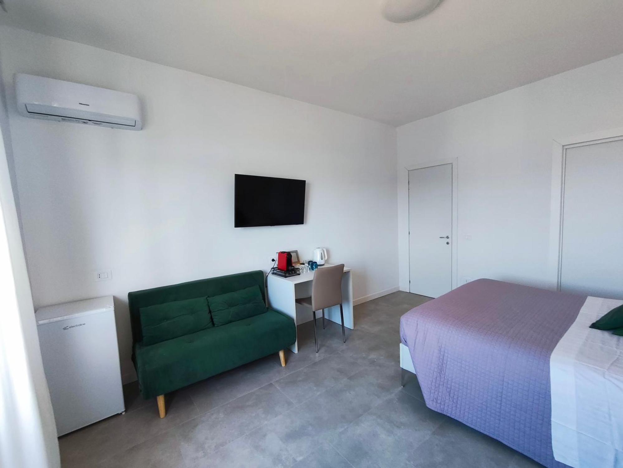 Marysel Rooms ออลเบีย ภายนอก รูปภาพ